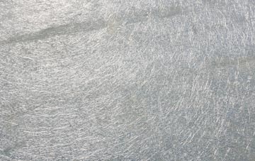 Largoward laminate fibreglass or shingles?